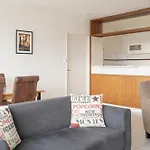 Apartamento L 'entre Vue - Parking Gratuit - Gare Congres - 6 Pers