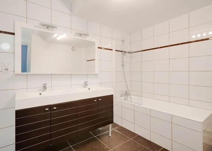 L 'entre Vue - Gare Congres - 6 Pers - Parking *